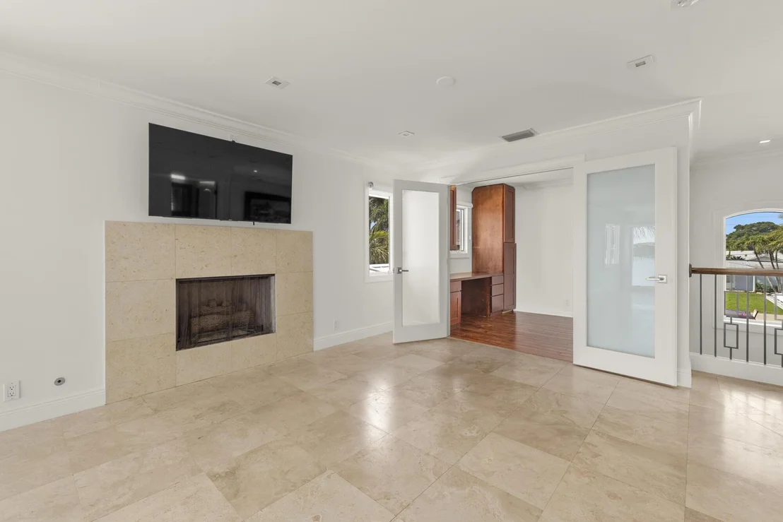 Photo of 103 River Drive