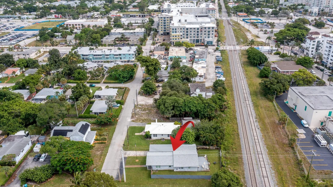 Photo of 222 SE 3RD Street