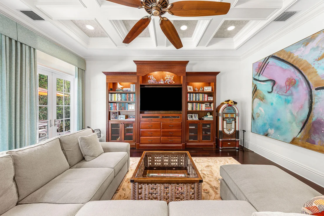 Photo of 2460 Queen Palm Road