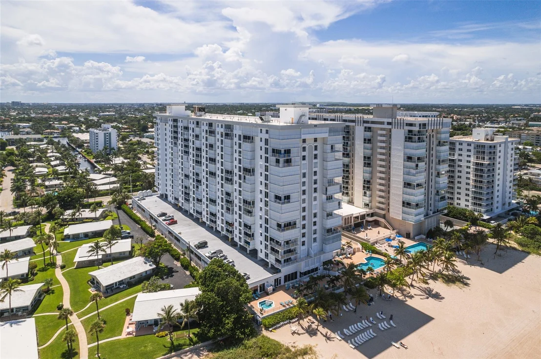 Photo of Unit 708 at 1010 S Ocean Boulevard