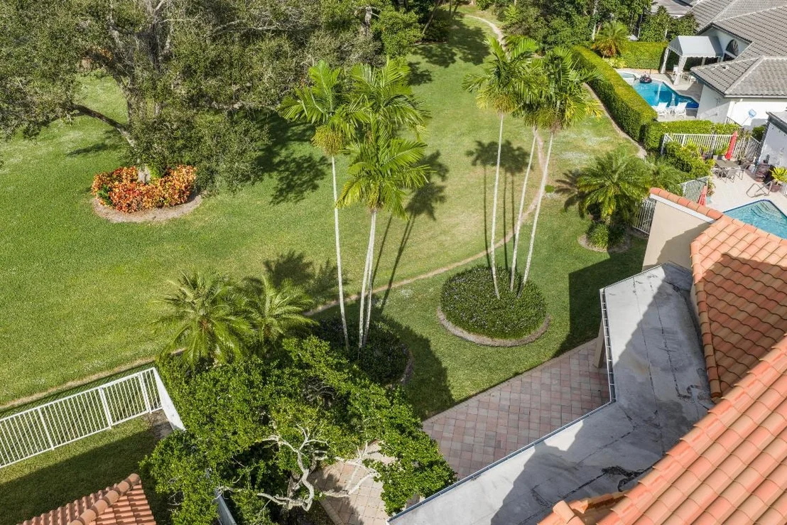 Photo of 7633 La Corniche Circle