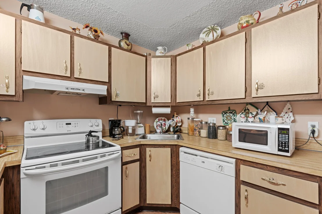 Photo of Unit D2 at 105 Lake Pine Cir