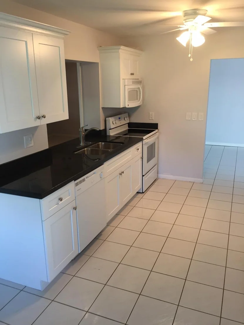 Photo of 7304 Pineneedle Lane