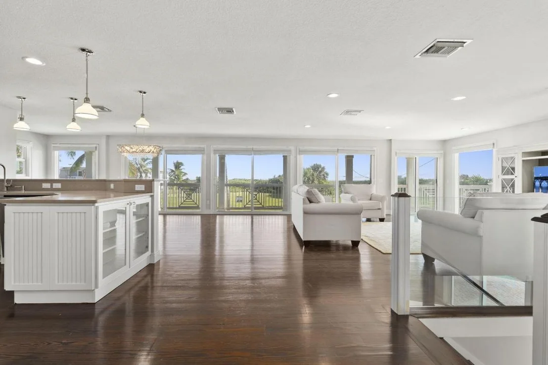 Photo of 1911 Surfside Drive