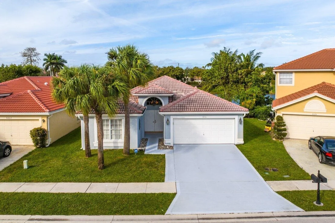Photo of 7241 Providence Road