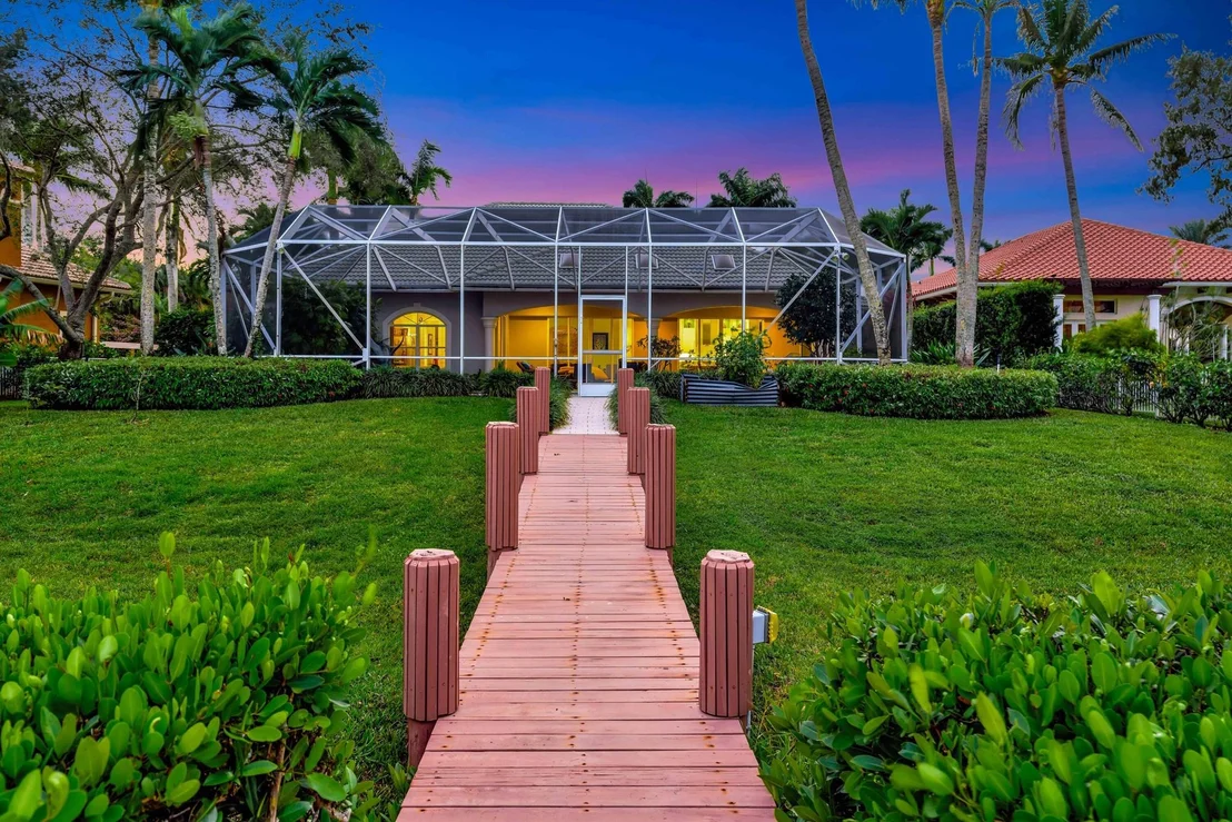Photo of 8733 SE Compass Island Way