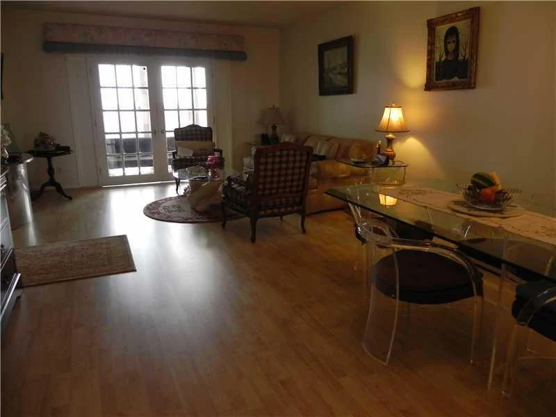 Photo of Unit 809 at 4350 Hillcrest Drive