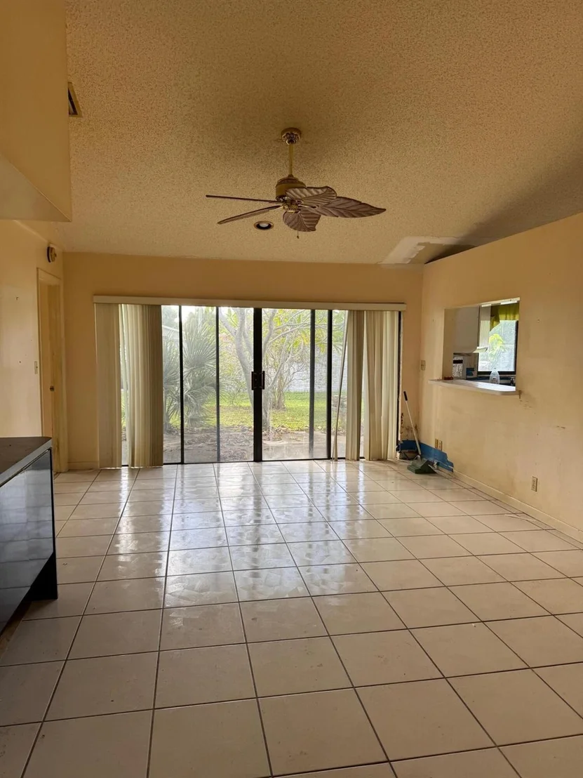 Photo of 702 Enfield Road