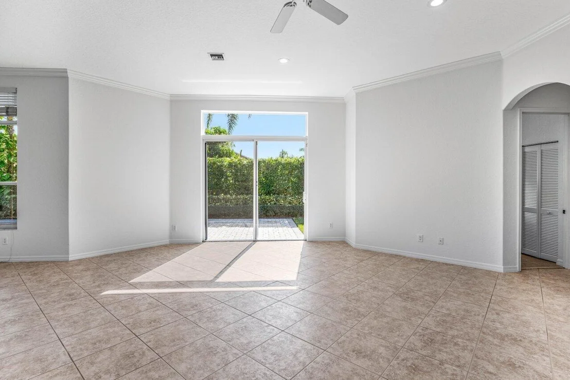Photo of 400 Rosewood Circle