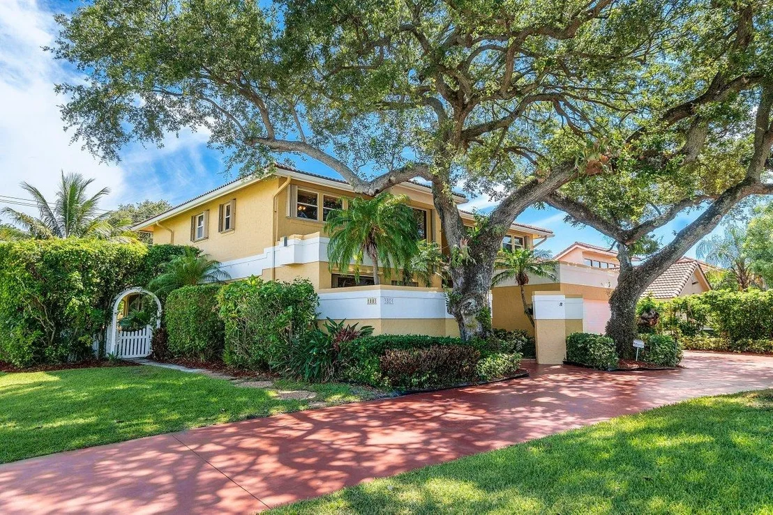 Photo of 1801 Isabel Oeste Road