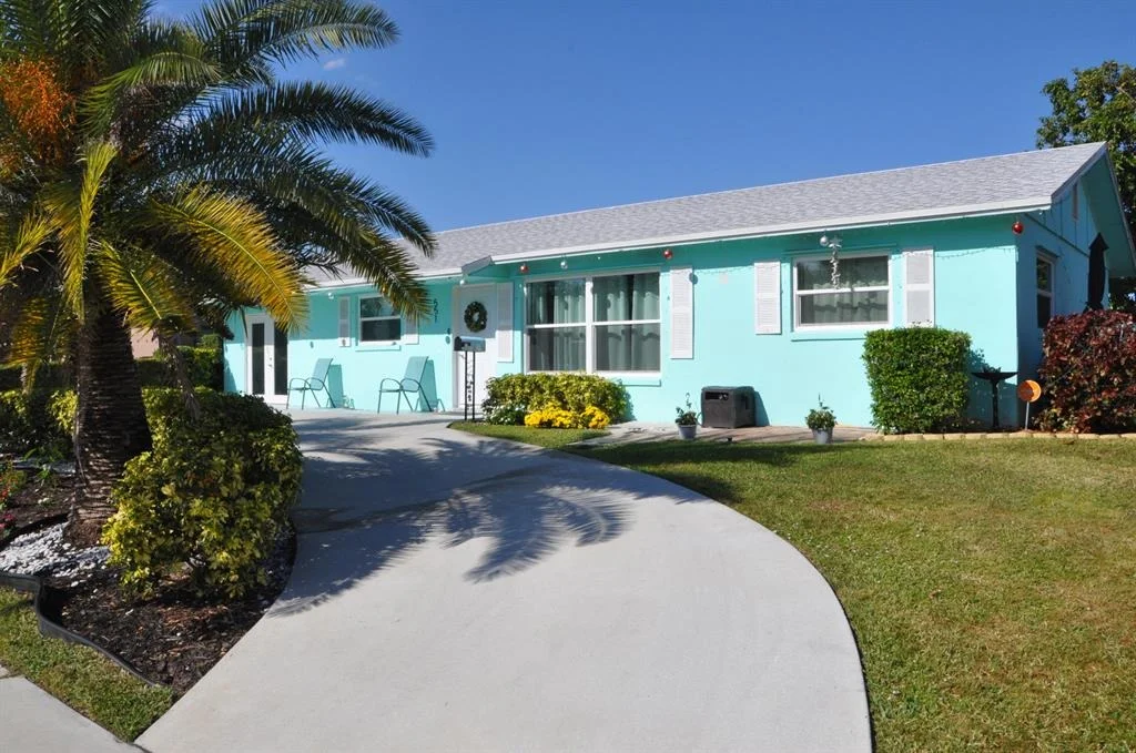 Photo of 551 Teak Drive