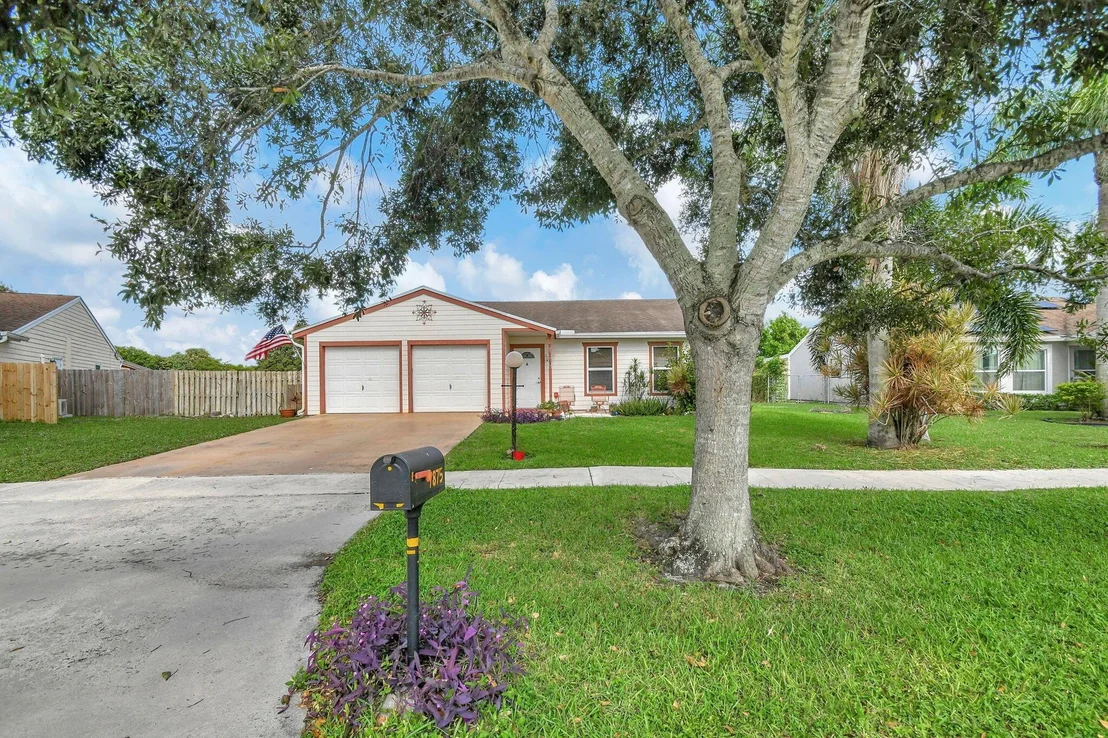 Photo of 7875 Canal Drive