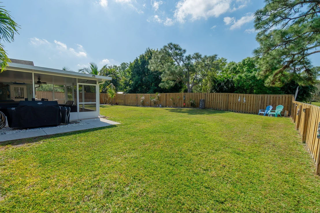 Photo of 5580 SE Paramount Drive