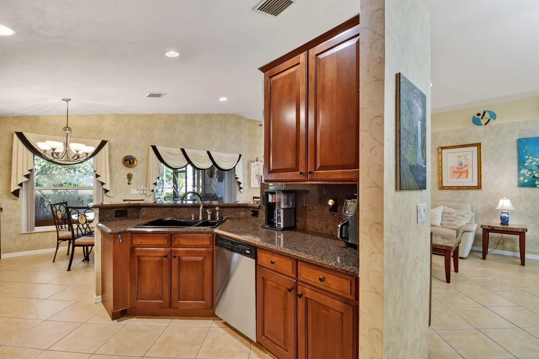 Photo of 12107 ROMA Road