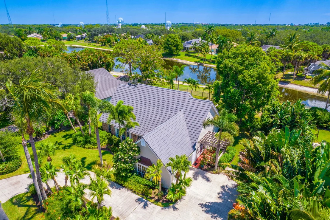 Photo of 18360 SE Lakeside Drive