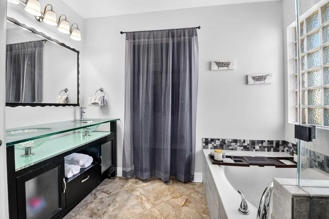 Photo of 6233 WILLOUGHBY Circle