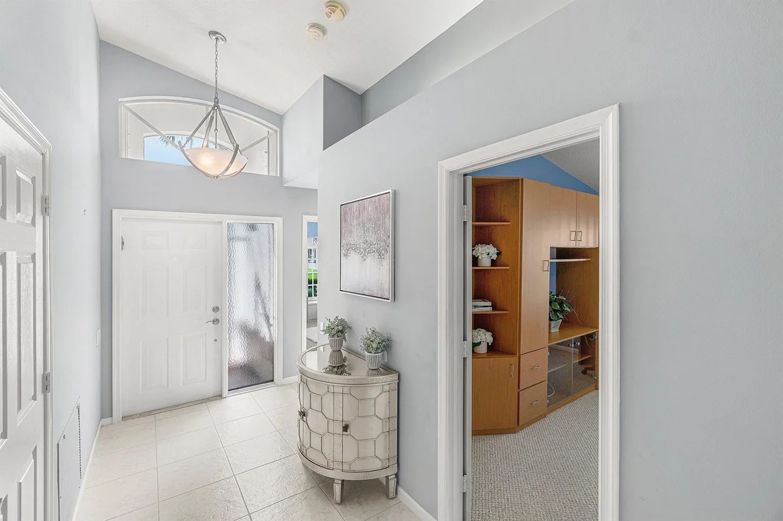 Photo of 6691 Maybrook Road