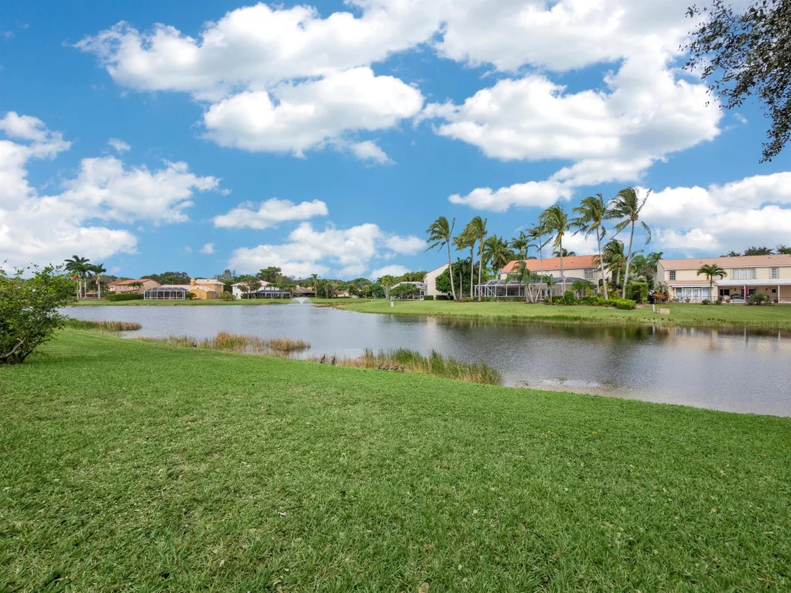 Photo of 1005 Pine Lake Circle