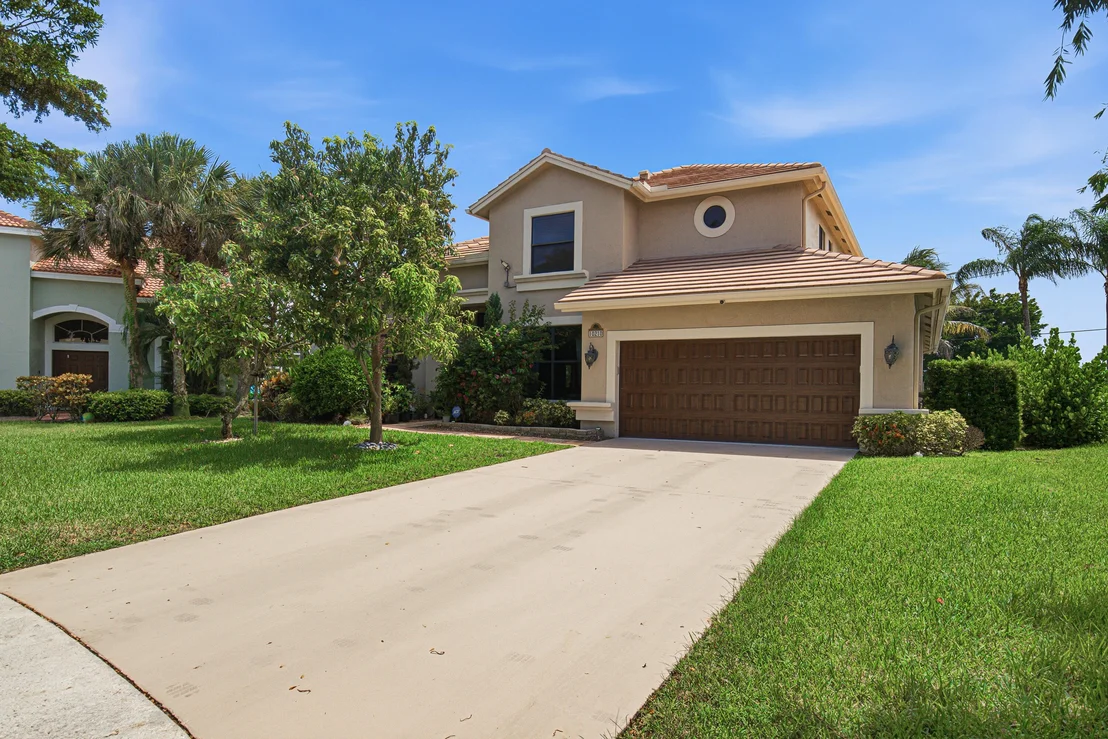 Photo of 10210 Lexington Estates Boulevard