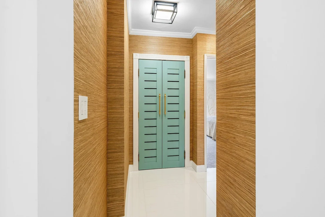 Photo of Unit 526B at 44 Cocoanut Row