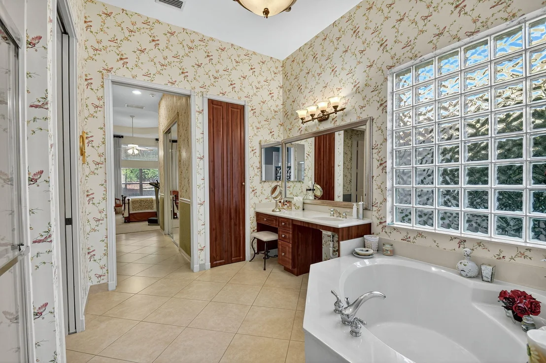 Photo of 7411 Maple Ridge Trail