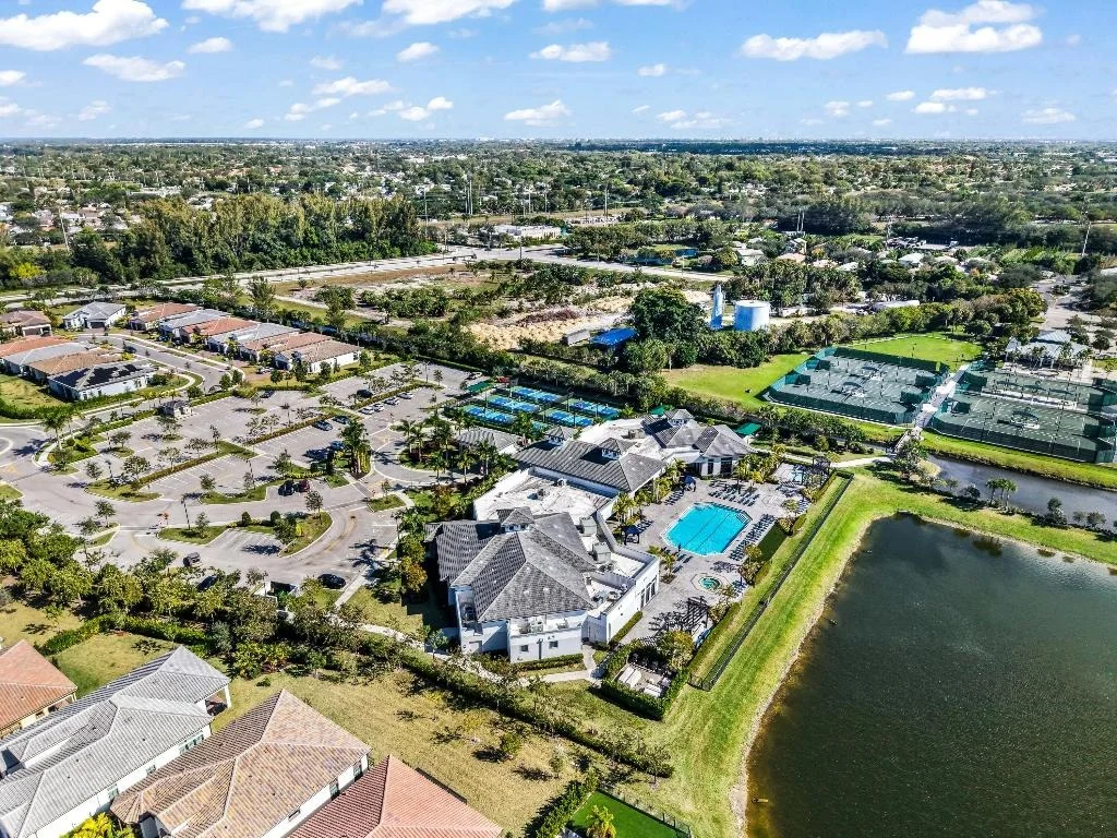 Photo of 7690 Cavern Lane
