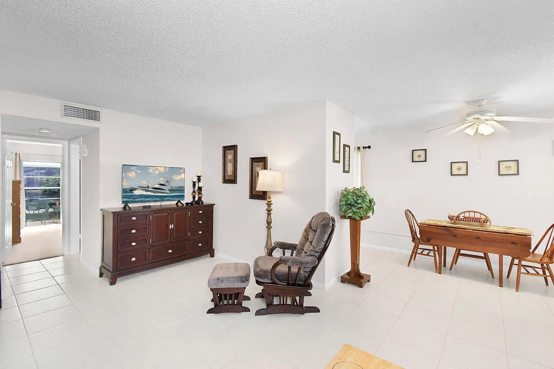 Photo of Unit W5 at 2600 SE Ocean Boulevard