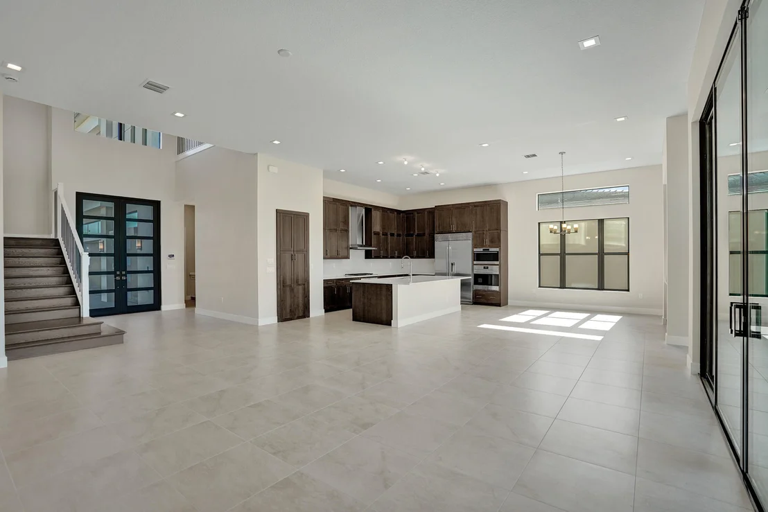 Photo of 9547 Riverside Park Drive
