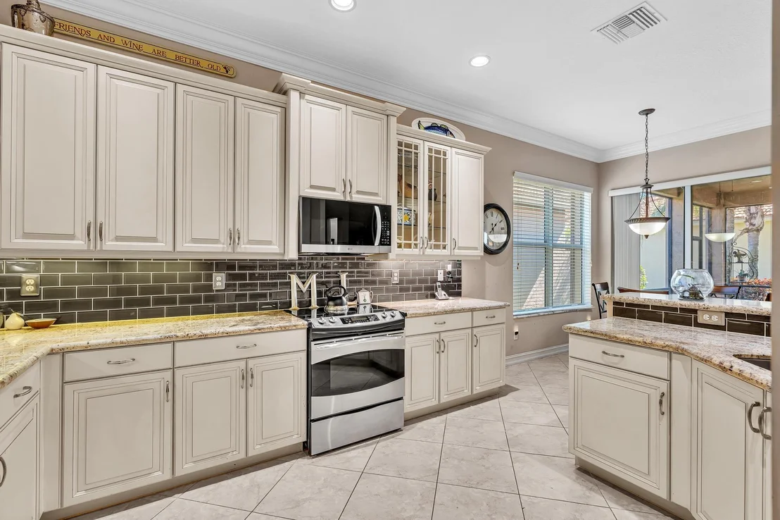 Photo of 9062 Meridian View Isle