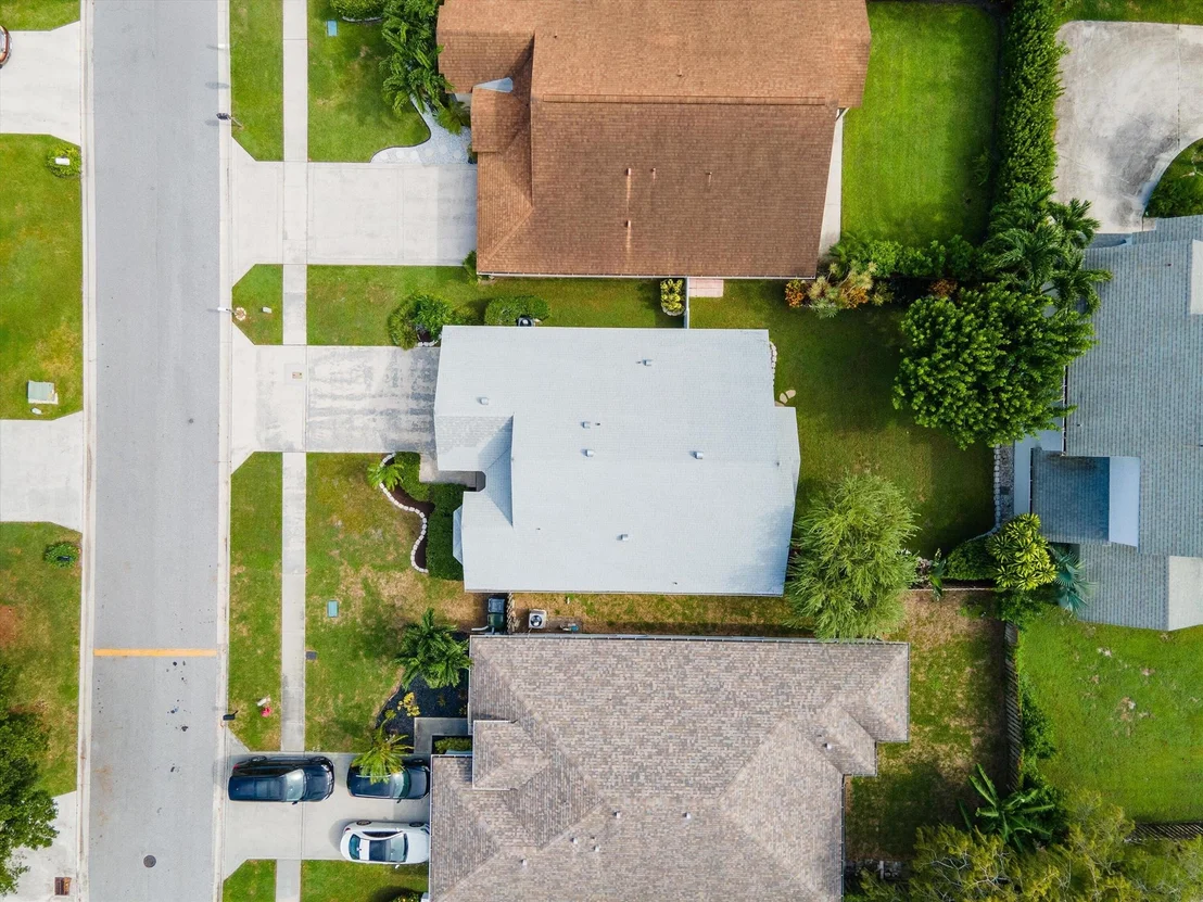 Photo of 1069 Aviary Road
