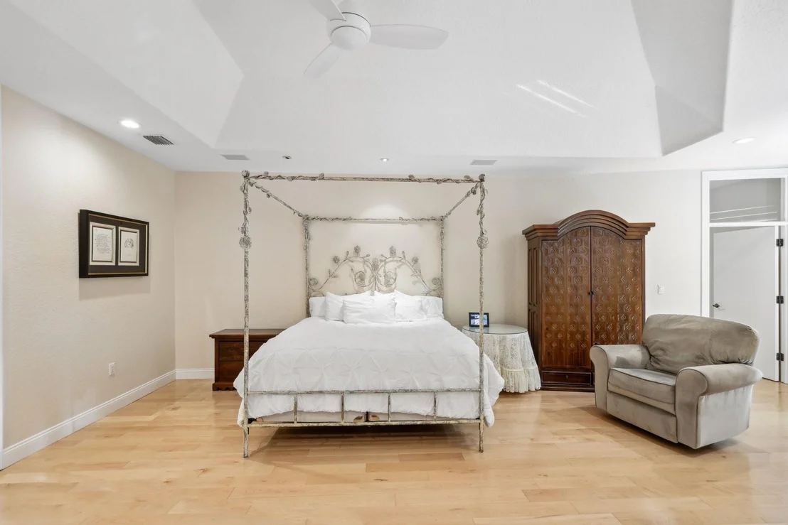 Photo of 10801 Indian Trail