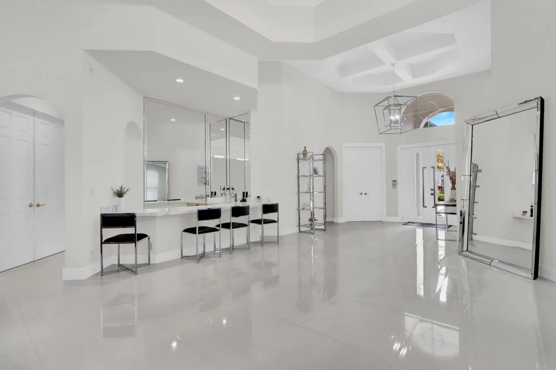 Photo of 6564 Somerset Circle