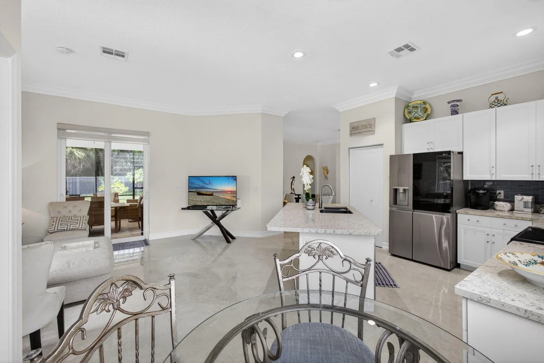 Photo of 8642 Plum Cay