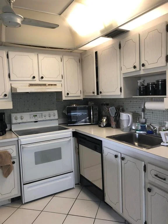 Photo of Unit C at 114 Monaco C