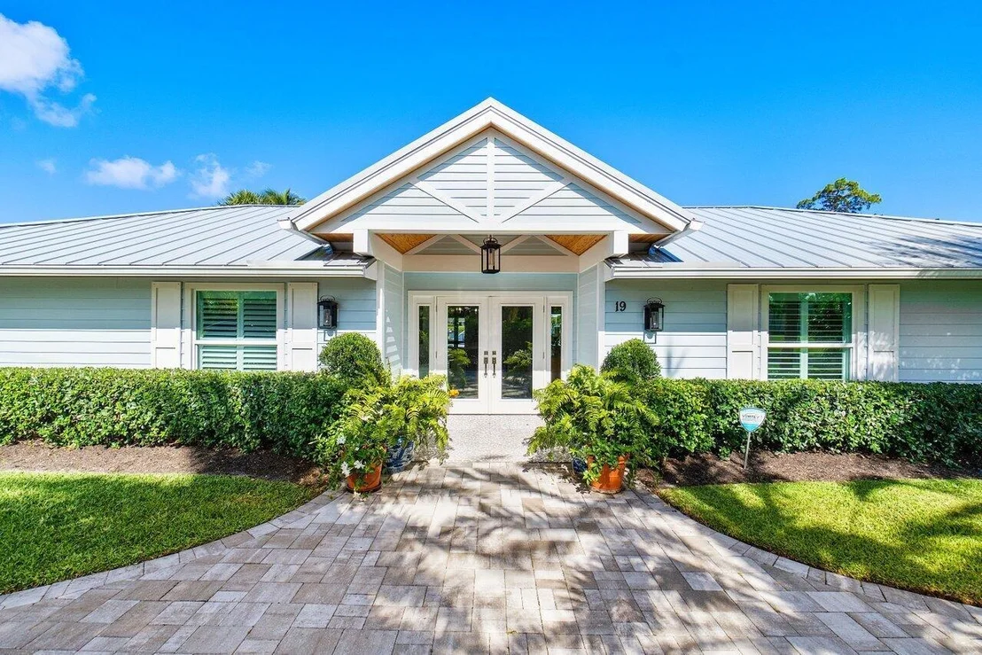 Photo of 19 Saddleback Road