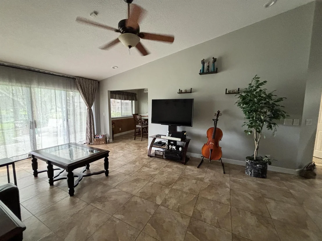 Photo of 206 Meander Circle