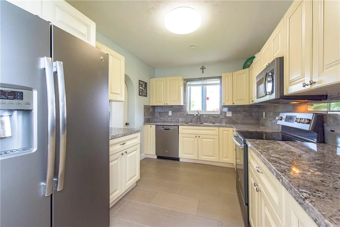 Photo of 1011 SE 5th Avenue