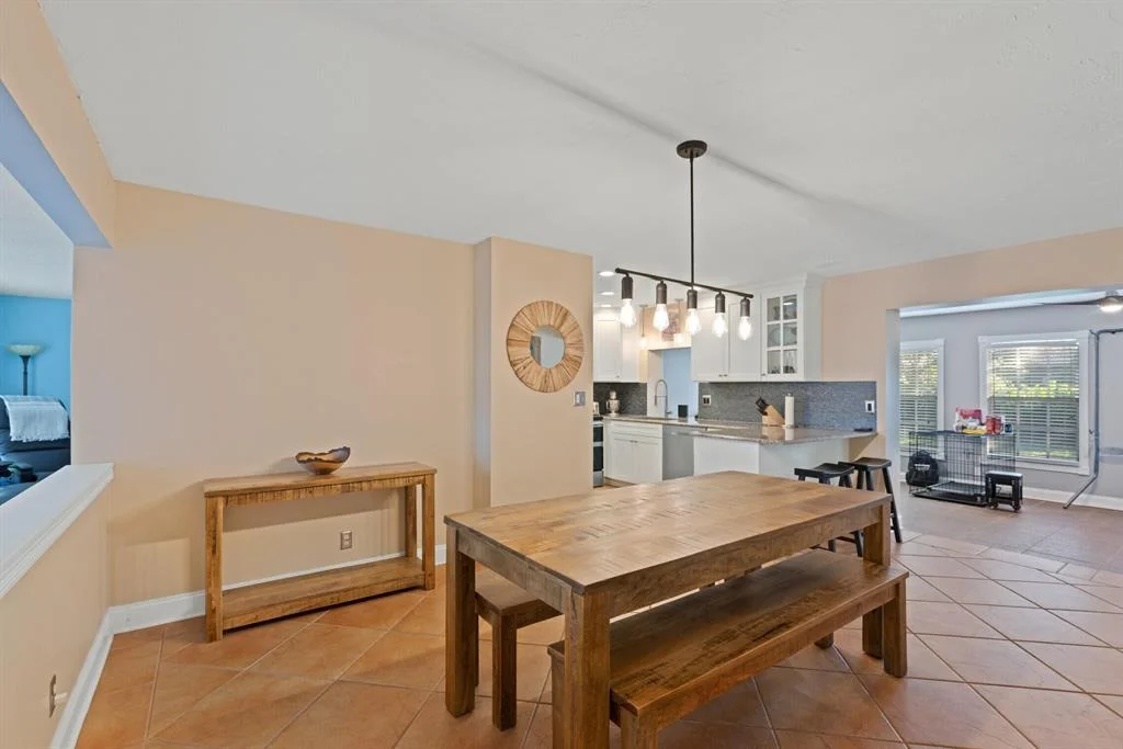 Photo of 262 Foresteria Drive