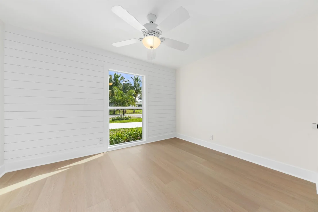 Photo of 1604 Seabrook Road