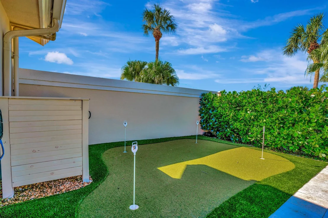 Photo of 242 E River Park Drive