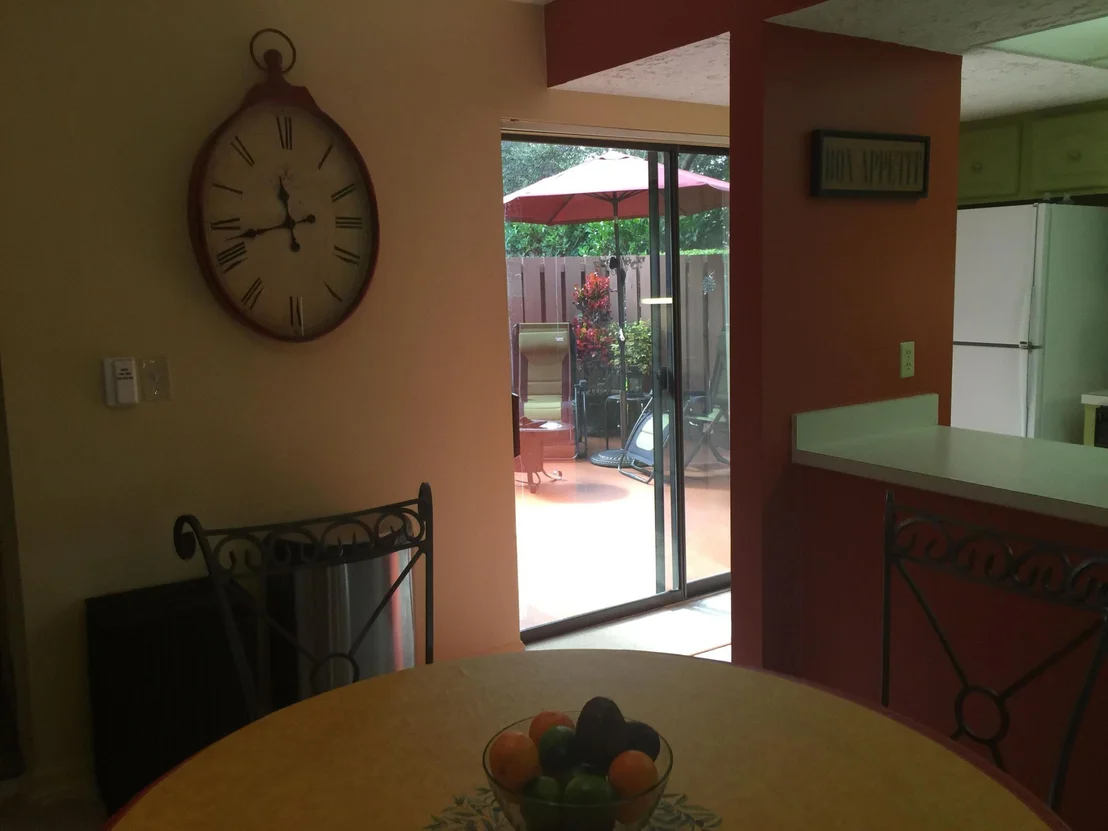 Photo of Unit B at 5 Atrium Circle