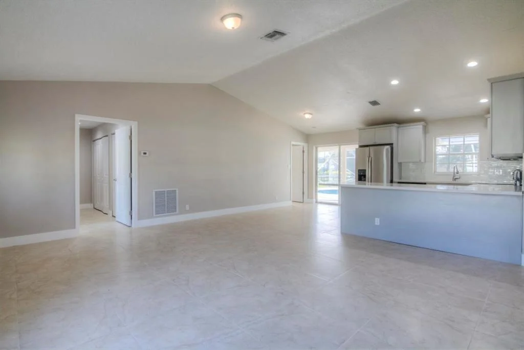 Photo of 17518 Tangerine Boulevard