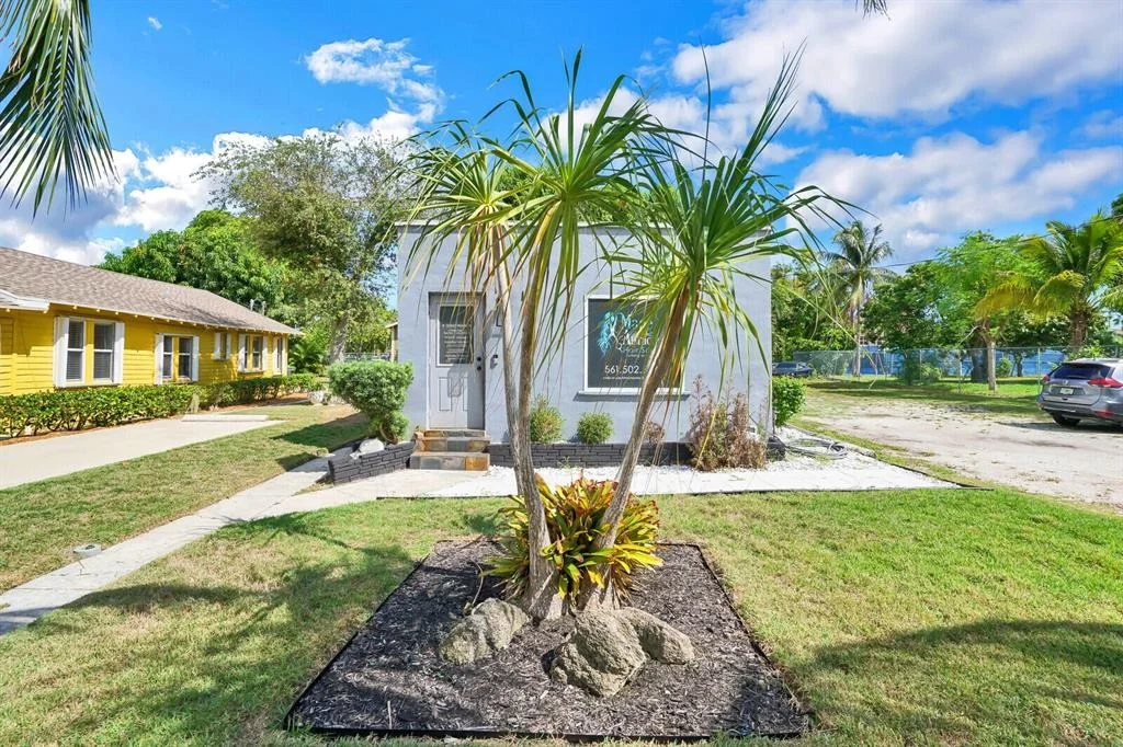 Photo of 121 NW 3rd Avenue