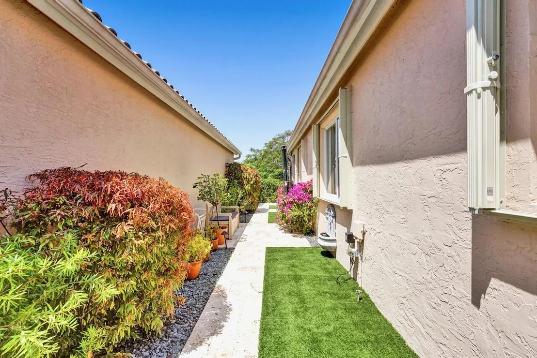 Photo of 11067 Springbrook Circle