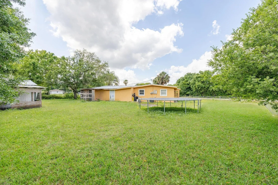 Photo of 3670 NW 27th Avenue