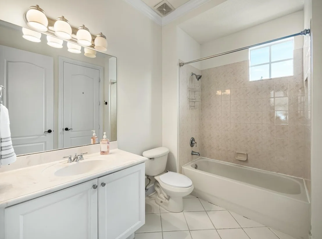 Photo of 206 Botanica Drive