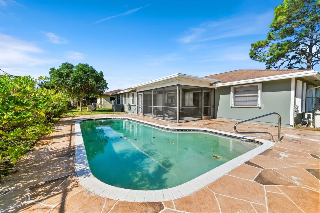 Photo of 2525 Maniki Drive