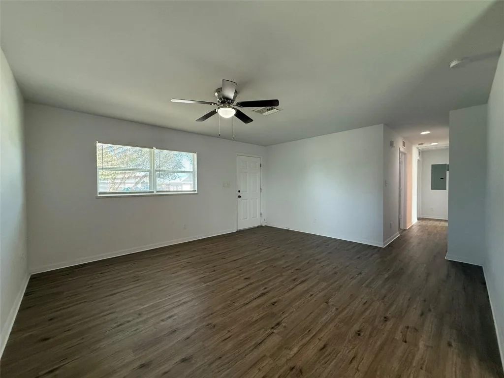 Photo of 520 Orchard Park Drive