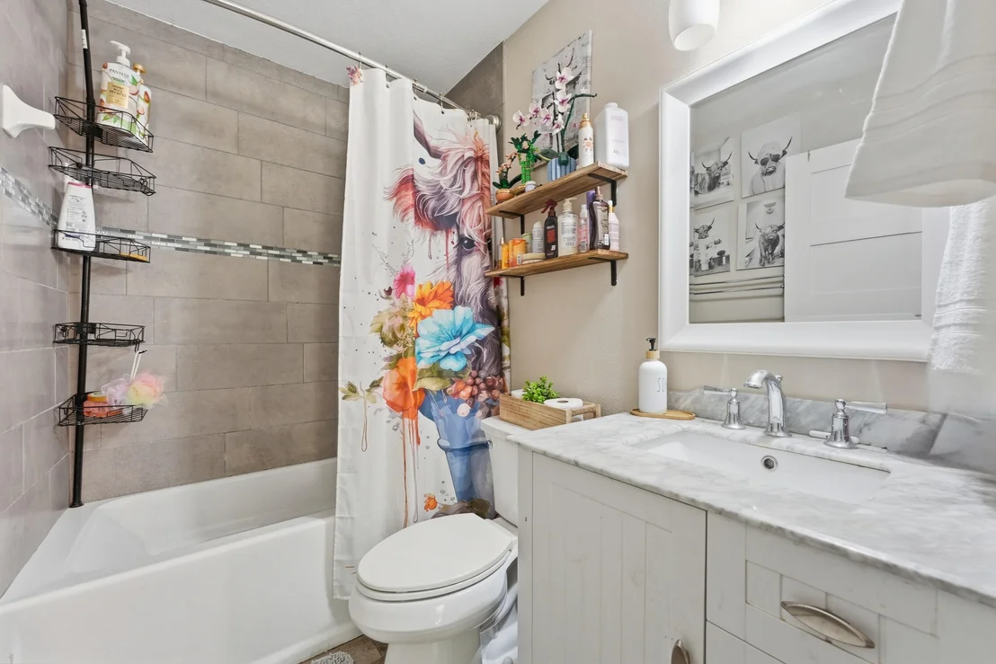 Photo of 15924 Laurel Oak Circle
