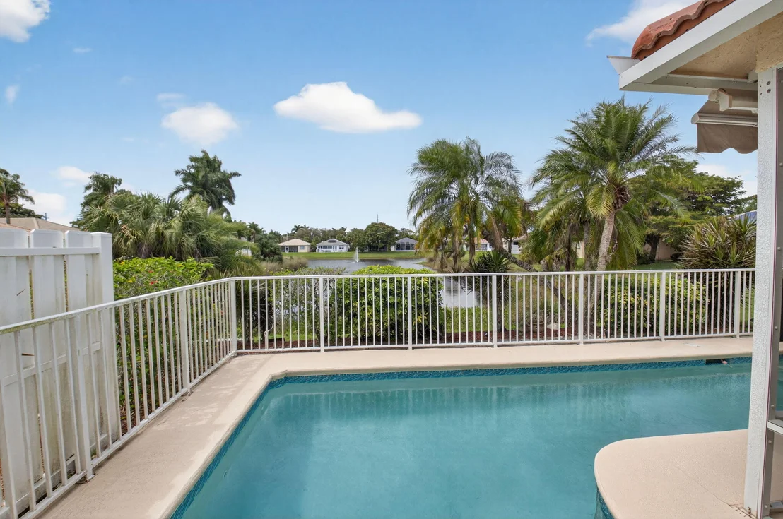 Photo of 10833 Madison Drive